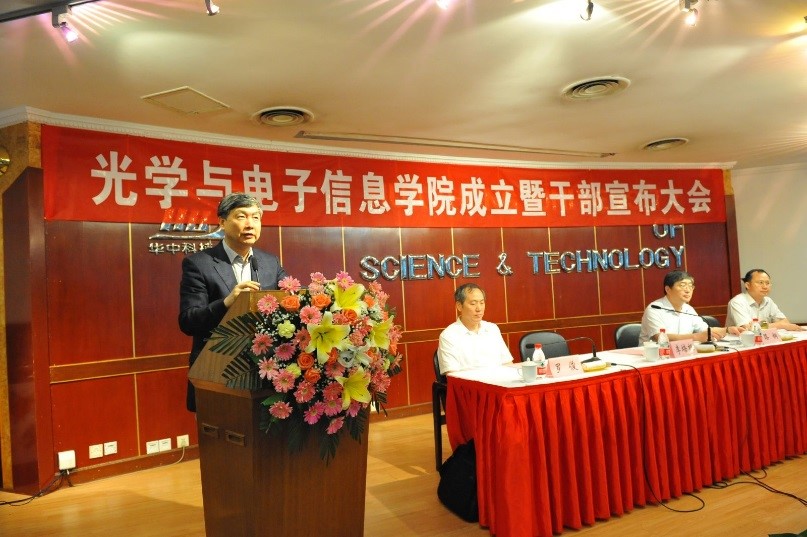 http:/__local/7/9B/81/FB51178E2EC4FCACB3BC00D60D8_C84FBF11_1DCB2.jpg?e=.jpg